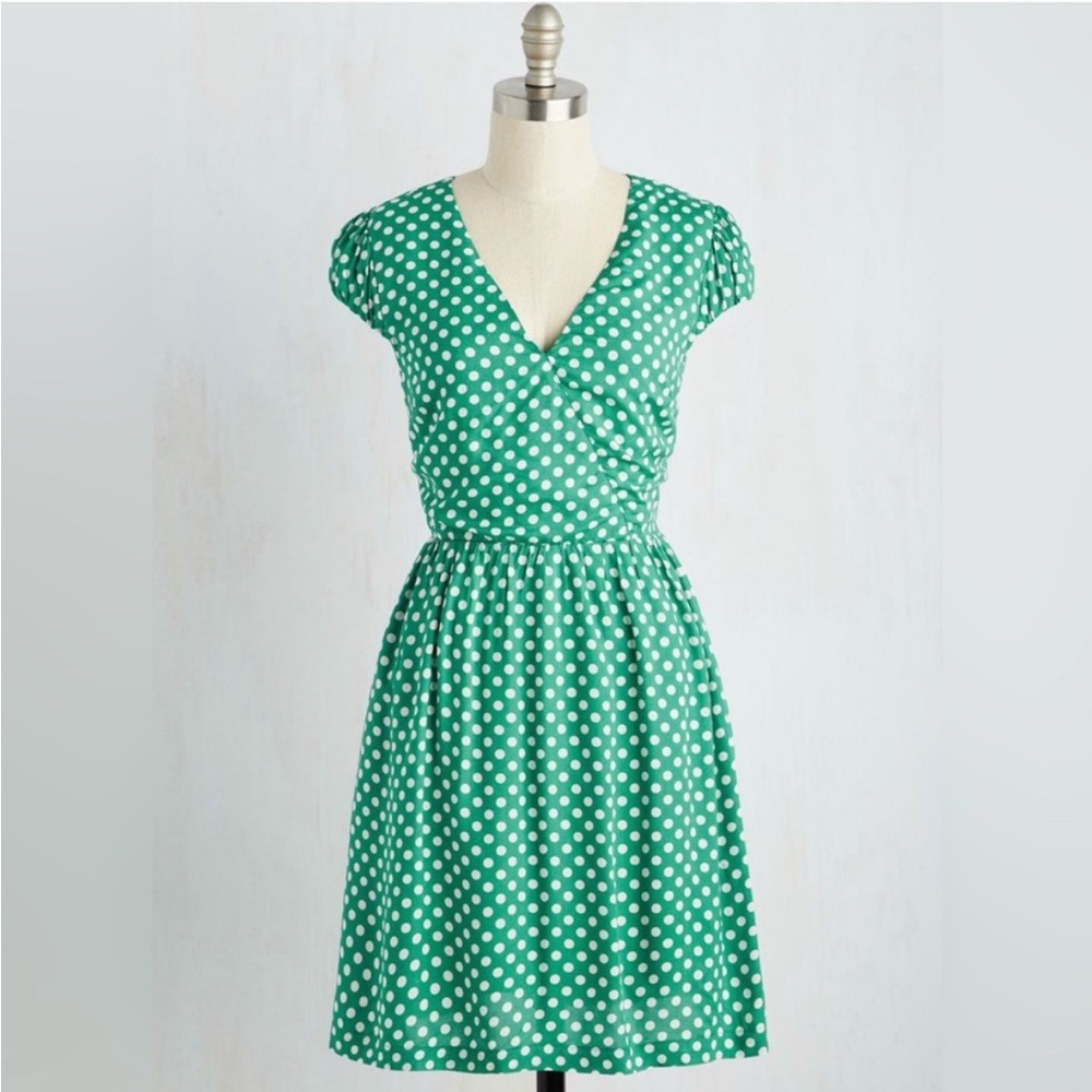 ModCloth - “Esley” polka-dot dress